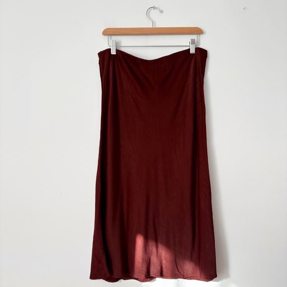 Anthropologie midi satin slip skirt - Picture 3 of 7